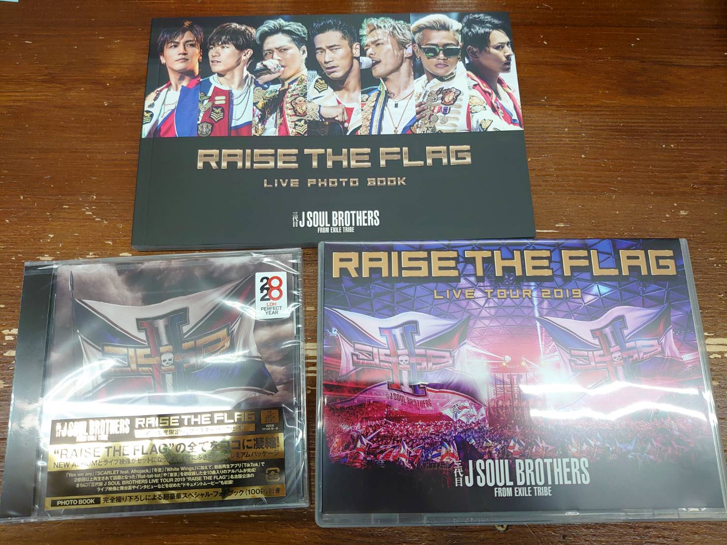 ありません 三代目 RAISE THE FLAG FC限定 DVD の通販 by ririka｜サン