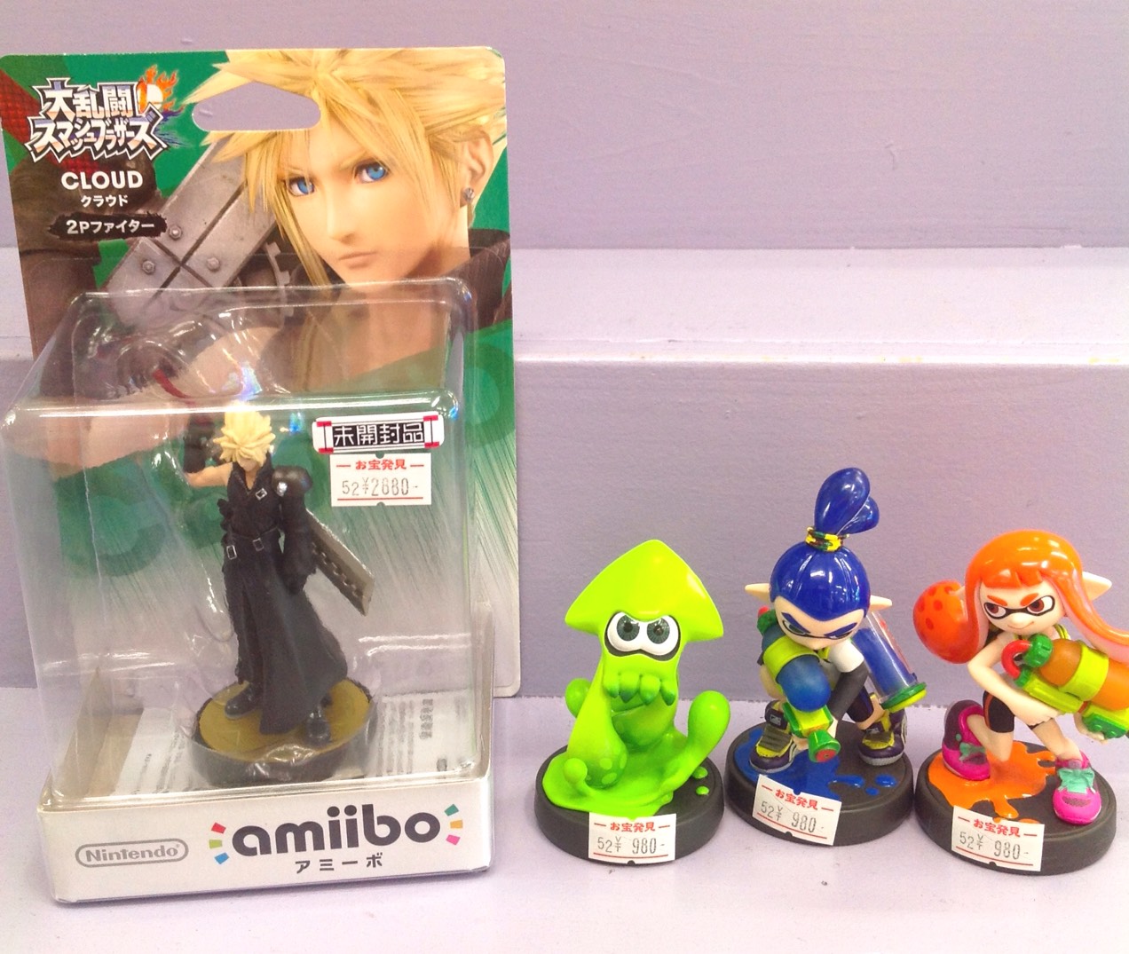 ゲーム 7 28 入荷情報です Amiibo 大乱闘スマッシュブラザーズシリーズ クラウド 2pカラー スプラトゥーンシリーズ ガール ボーイ イカ 売るのも買うのもマンガ倉庫山口店